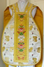 White Roman Vestment 9100